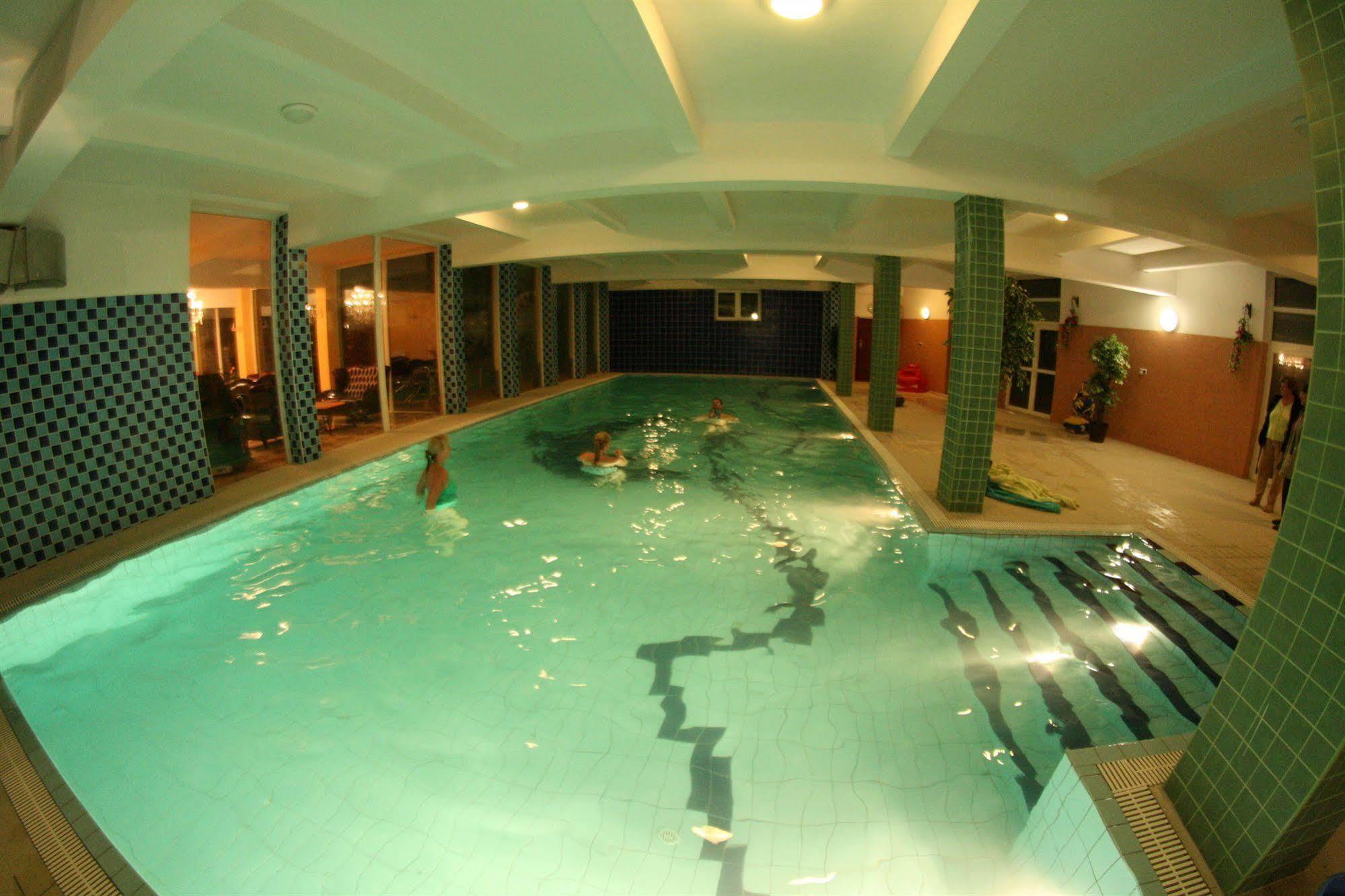 Daisy Superior Hotel Krakow Exterior photo